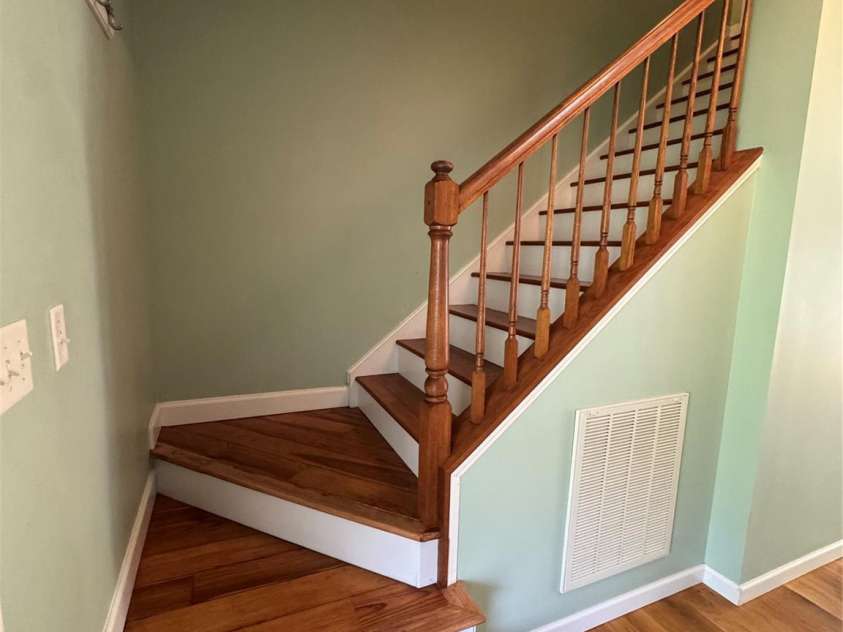 55 Claude Jones Lane, Elk Park, NC 28622.  MLS# CAR4247804, YatesRealty ID 7812. 