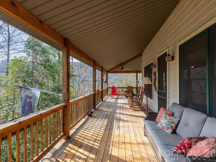 75 mypie Drive, Sylva, NC 28779.  MLS# CAR4364541, YatesRealty ID 7814. 