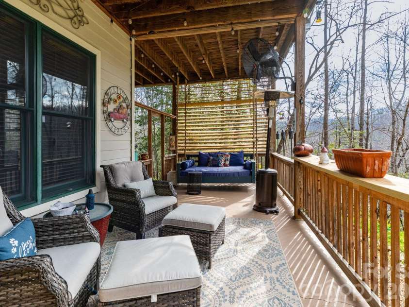 75 mypie Drive, Sylva, NC 28779.  MLS# CAR4364541, YatesRealty ID 7814. 