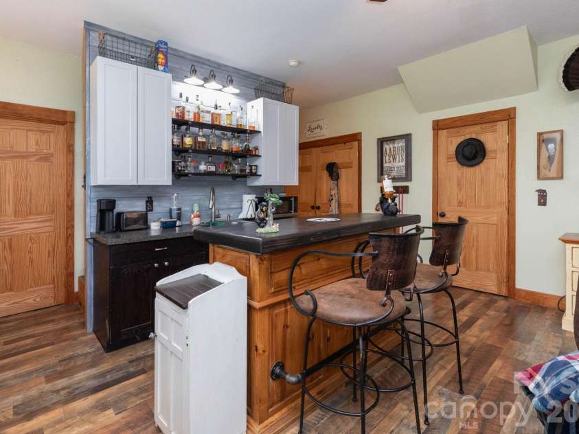 75 mypie Drive, Sylva, NC 28779.  MLS# CAR4364541, YatesRealty ID 7814. 