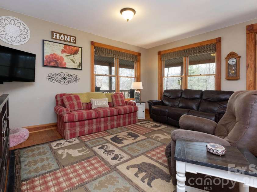 75 mypie Drive, Sylva, NC 28779.  MLS# CAR4364541, YatesRealty ID 7814. 