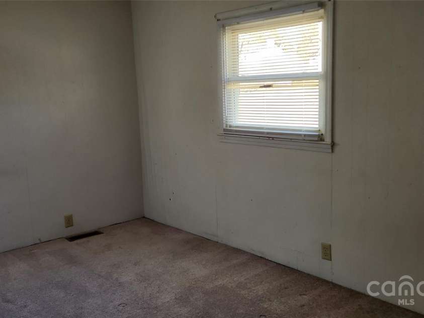 835 Maple Avenue, Salisbury, NC 28144.  MLS# CAR4321792, YatesRealty ID 7814. Bedroom 3