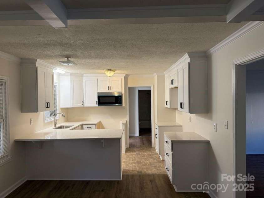 835 Maple Avenue, Salisbury, NC 28144.  MLS# CAR4321792, YatesRealty ID 7814. Kitchen