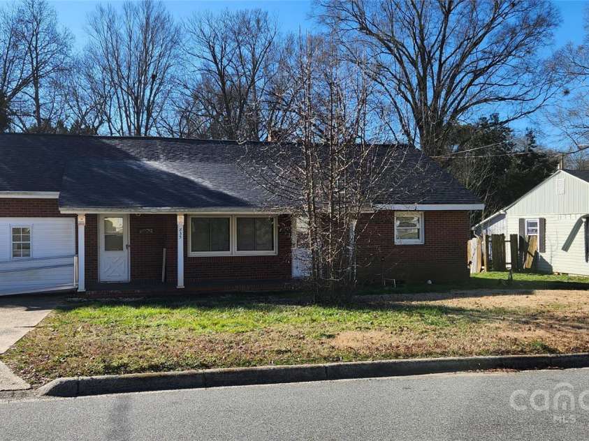 835 Maple Avenue, Salisbury, NC 28144.  MLS# CAR4321792, YatesRealty ID 7814. Street view