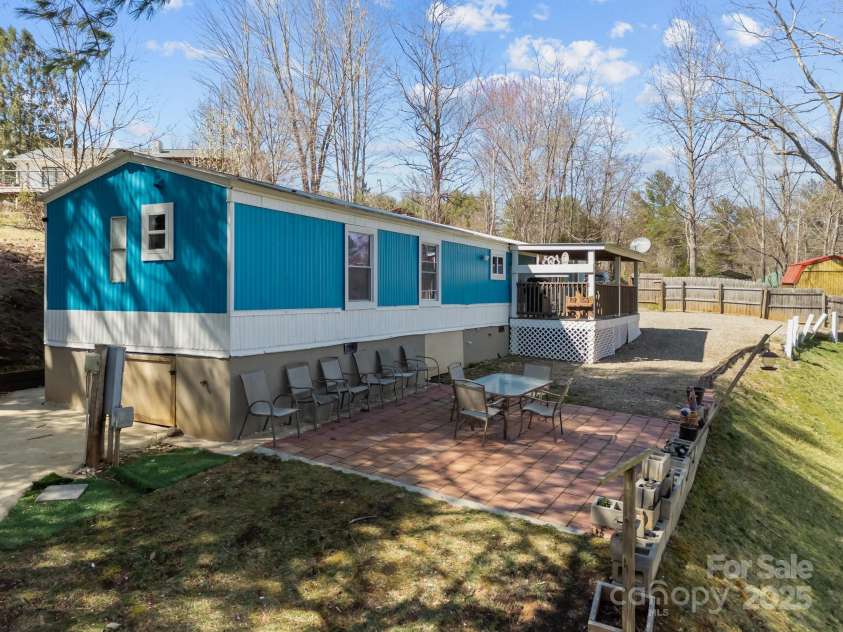 16 Blue Sky Drive, Leicester, NC 28748.  MLS# CAR4235310, YatesRealty ID 7815. 