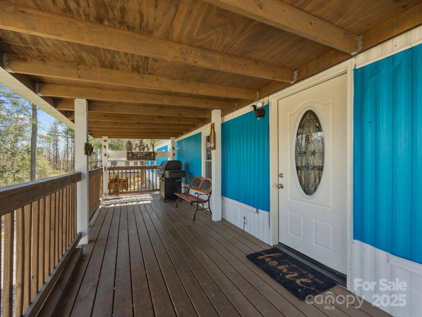 16 Blue Sky Drive, Leicester, NC 28748.  MLS# CAR4235310, YatesRealty ID 7815. 