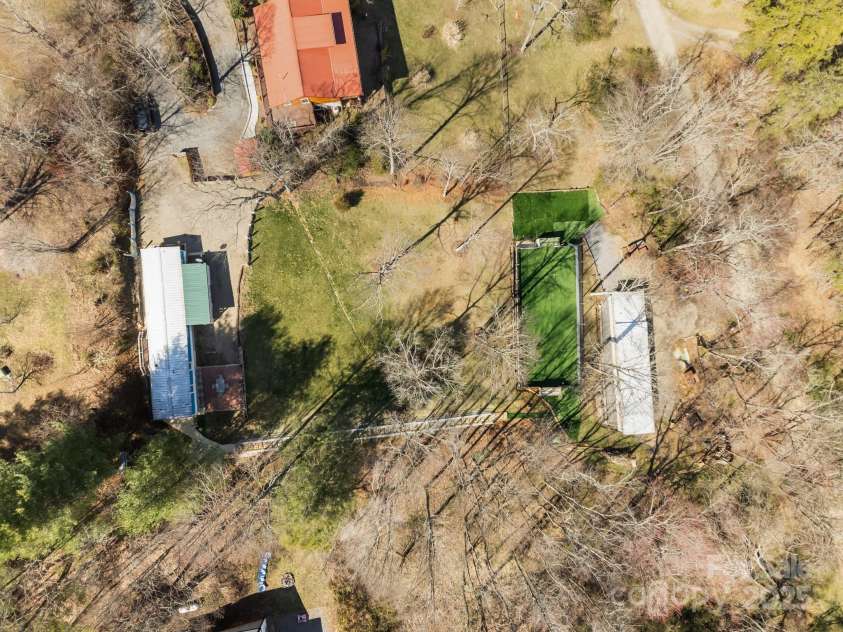 16 Blue Sky Drive, Leicester, NC 28748.  MLS# CAR4235310, YatesRealty ID 7815. 