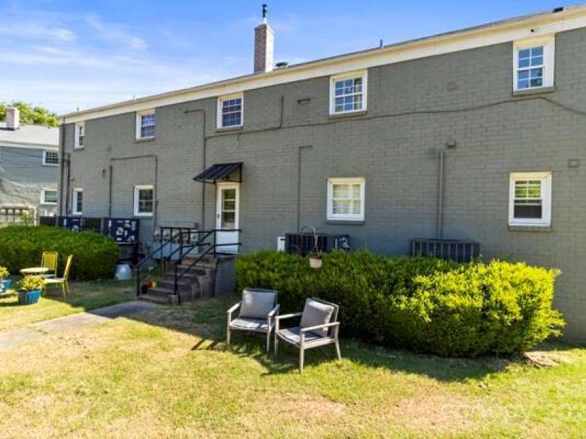 241 Wakefield Drive, Charlotte, NC 28209.  MLS# CAR4248262, YatesRealty ID 7816. Back of Building 241