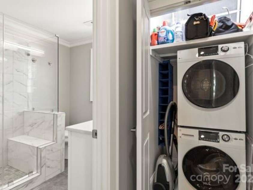241 Wakefield Drive, Charlotte, NC 28209.  MLS# CAR4248262, YatesRealty ID 7816. In unit, high end washer/dryer remains
