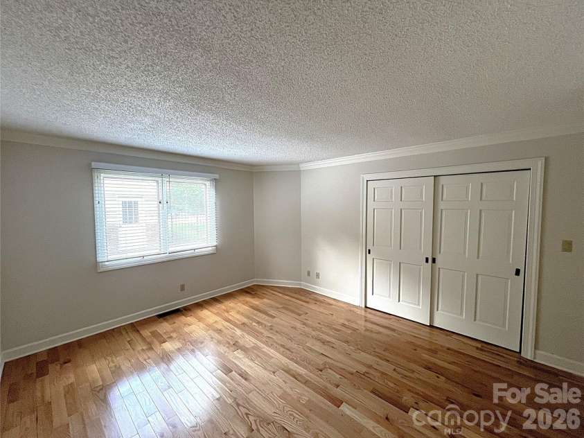 108 Glenbrook Drive, Hendersonville, NC 28739.  MLS# CAR4363228, YatesRealty ID 7817. Ample Closet Space