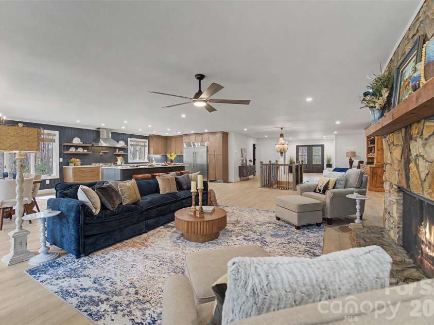 323 Mashburn Branch Road, Franklin, NC 28734.  MLS# CAR4355828, YatesRealty ID 7818. 
