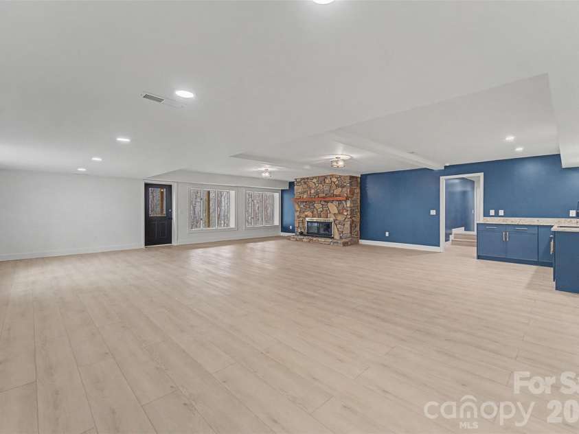 323 Mashburn Branch Road, Franklin, NC 28734.  MLS# CAR4355828, YatesRealty ID 7818. 