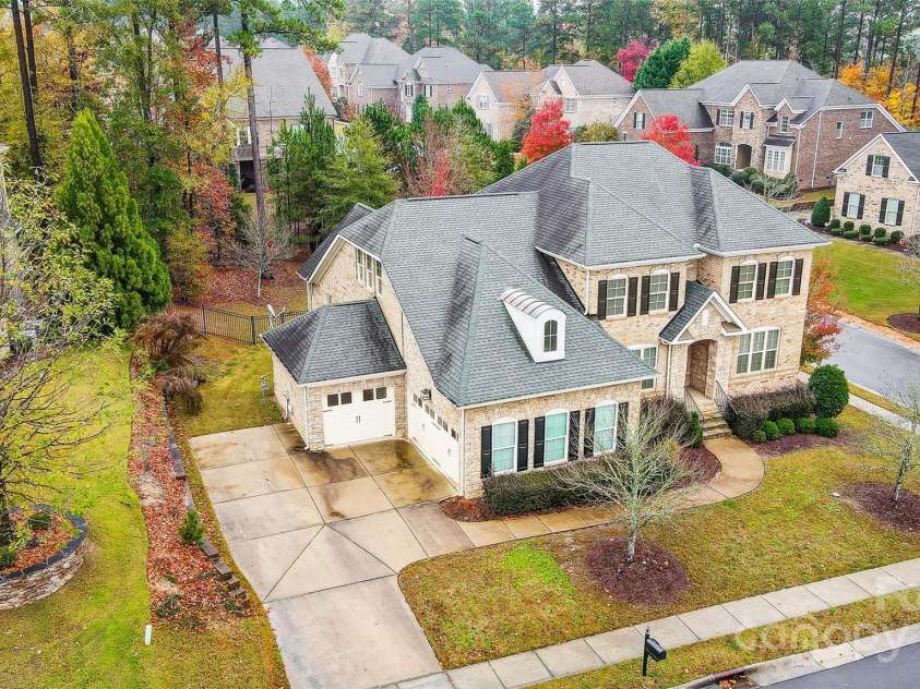 18035 Pawleys Plantation Lane, Charlotte, NC 28278.  MLS# CAR4199796, YatesRealty ID 7819. 