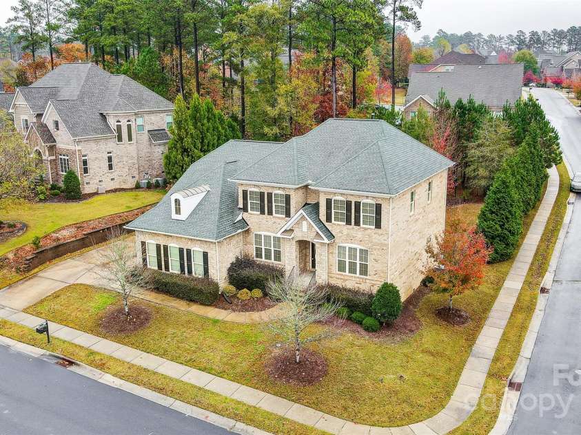 18035 Pawleys Plantation Lane, Charlotte, NC 28278.  MLS# CAR4199796, YatesRealty ID 7819. 