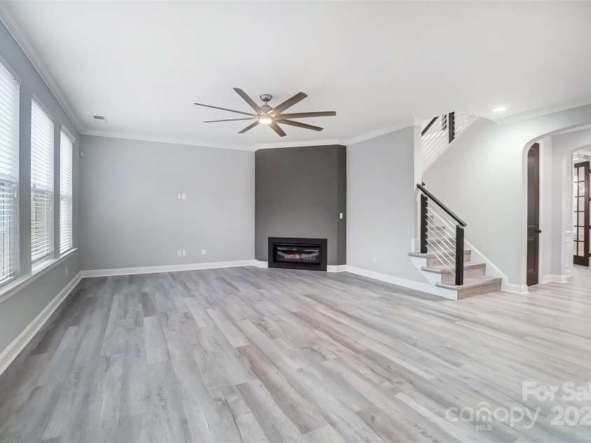 18035 Pawleys Plantation Lane, Charlotte, NC 28278.  MLS# CAR4199796, YatesRealty ID 7819. 