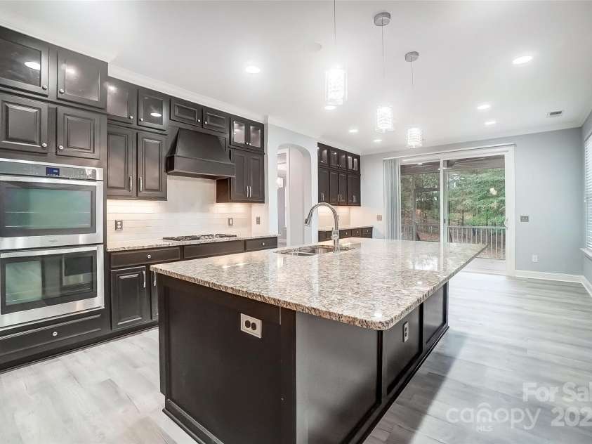 18035 Pawleys Plantation Lane, Charlotte, NC 28278.  MLS# CAR4199796, YatesRealty ID 7819. 