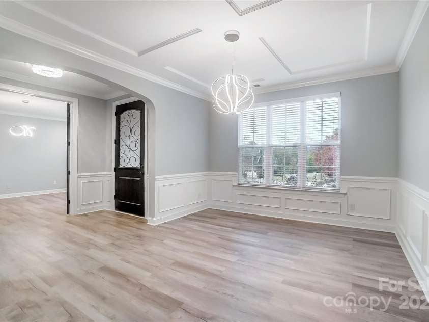 18035 Pawleys Plantation Lane, Charlotte, NC 28278.  MLS# CAR4199796, YatesRealty ID 7819. 
