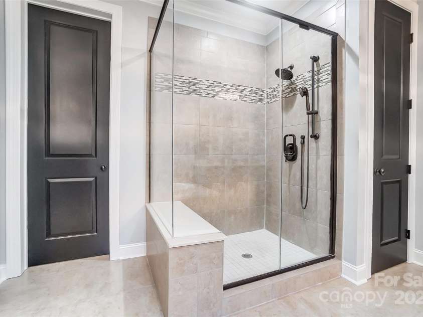 18035 Pawleys Plantation Lane, Charlotte, NC 28278.  MLS# CAR4199796, YatesRealty ID 7819. 