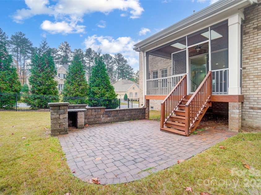 18035 Pawleys Plantation Lane, Charlotte, NC 28278.  MLS# CAR4199796, YatesRealty ID 7819. 
