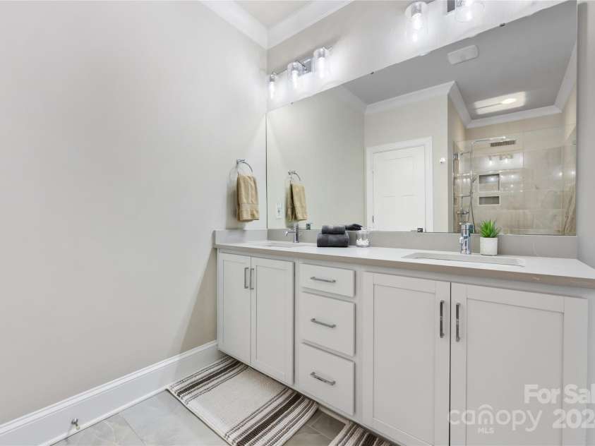 2108 BRYANT PARK Drive, Charlotte, NC 28208.  MLS# CAR4169994, YatesRealty ID 782. 