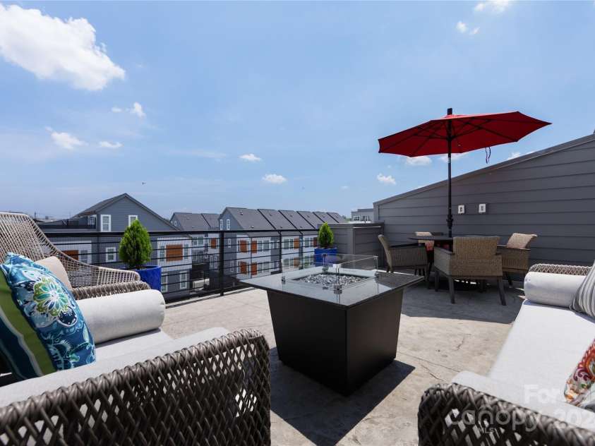 2108 BRYANT PARK Drive, Charlotte, NC 28208.  MLS# CAR4169994, YatesRealty ID 782. 