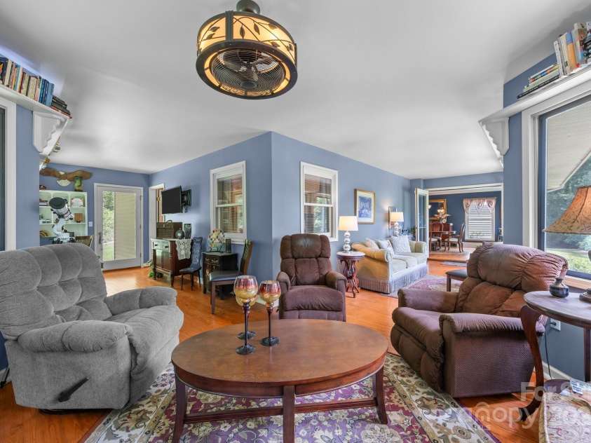 235 Kinder Lane, Canton, NC 28716.  MLS# CAR4270406, YatesRealty ID 782. 