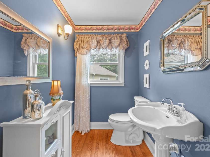 235 Kinder Lane, Canton, NC 28716.  MLS# CAR4270406, YatesRealty ID 782. 