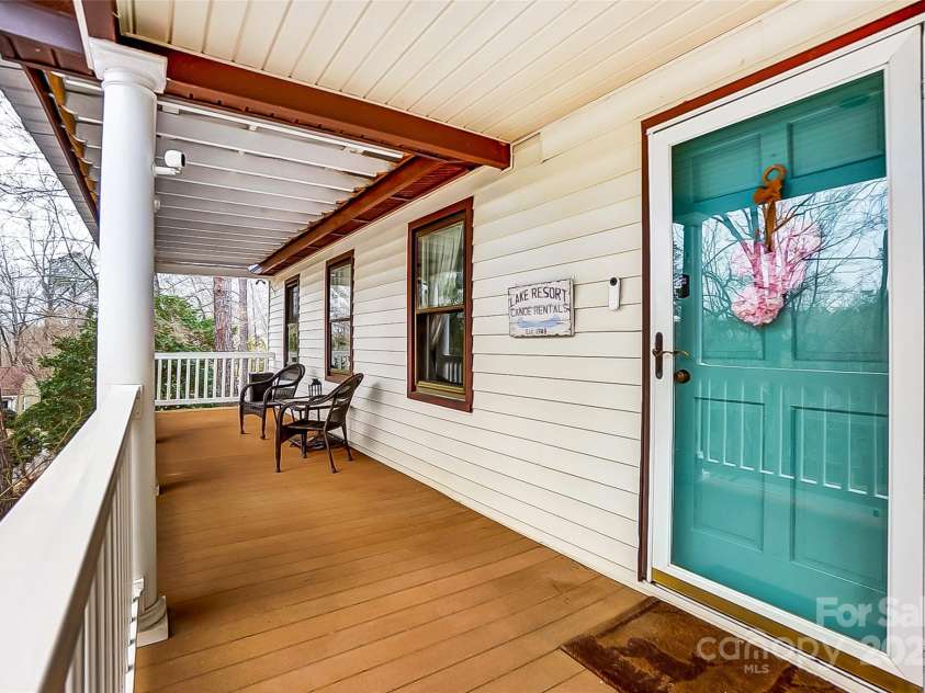 10031 Bora Bora Drive, Tega Cay, SC 29708.  MLS# CAR4224313, YatesRealty ID 7820. 