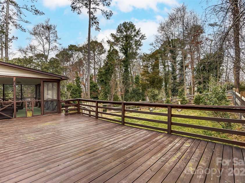 10031 Bora Bora Drive, Tega Cay, SC 29708.  MLS# CAR4224313, YatesRealty ID 7820. 