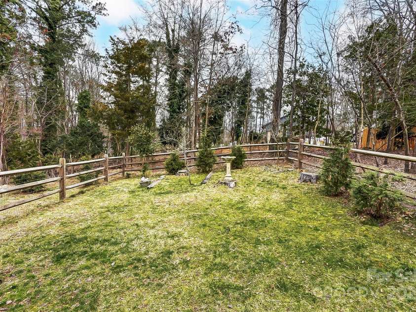 10031 Bora Bora Drive, Tega Cay, SC 29708.  MLS# CAR4224313, YatesRealty ID 7820. 