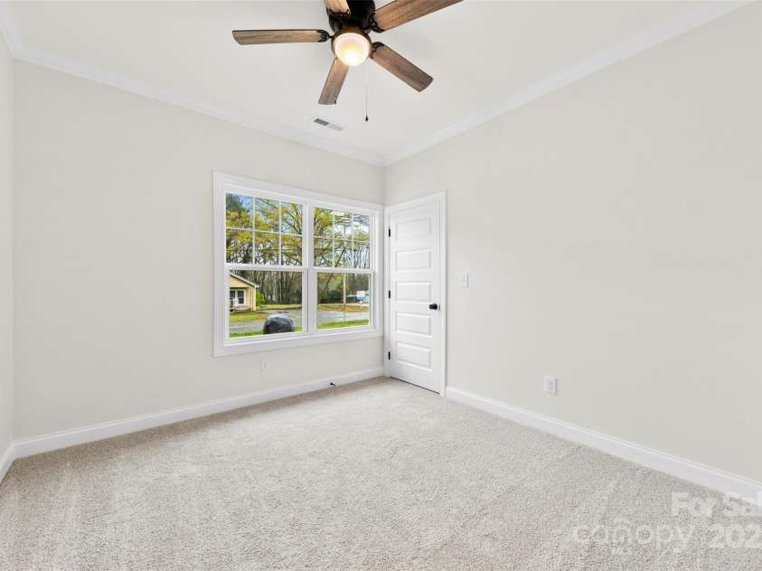 412 Westview Street, Gastonia, NC 28052.  MLS# CAR4222736, YatesRealty ID 7822. BR #2