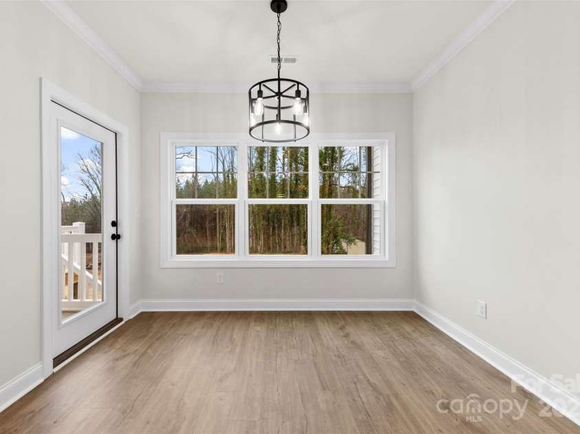 412 Westview Street, Gastonia, NC 28052.  MLS# CAR4222736, YatesRealty ID 7822. Dining Area