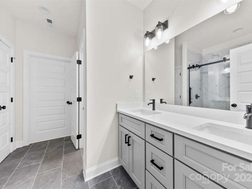 412 Westview Street, Gastonia, NC 28052.  MLS# CAR4222736, YatesRealty ID 7822. Dual Vanity in Primary