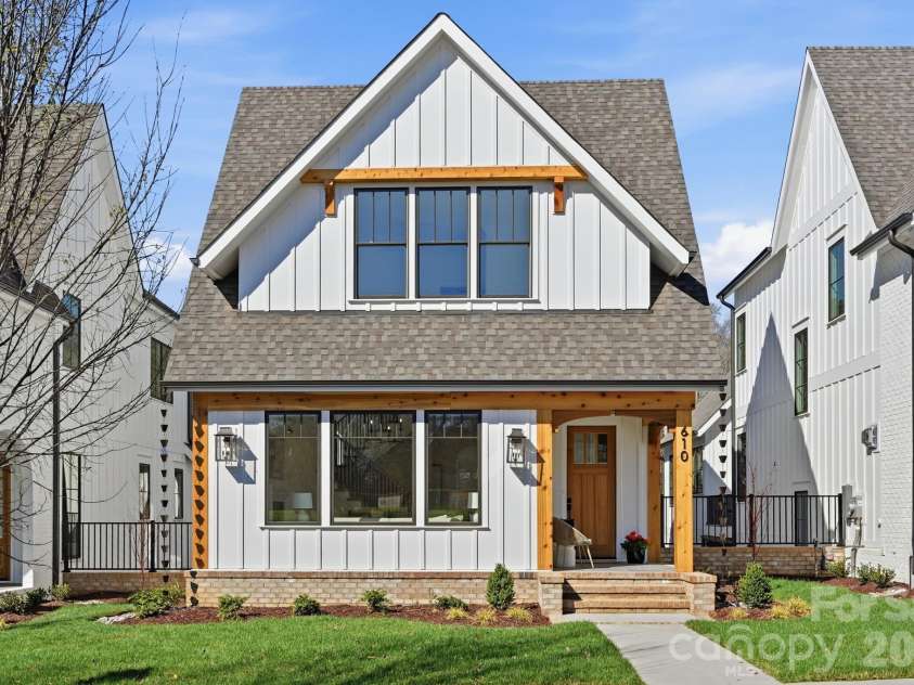 610 Walnut Street, Davidson, NC 28036.  MLS# CAR4146370, YatesRealty ID 7823. 