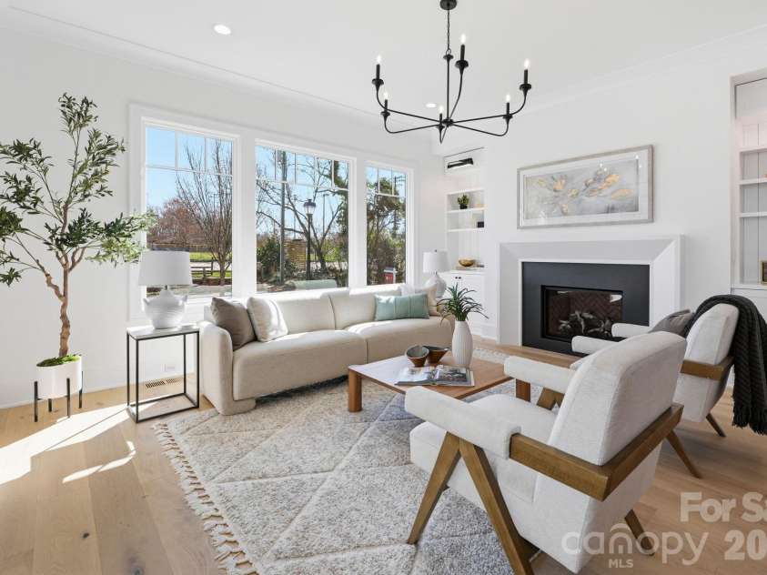 610 Walnut Street, Davidson, NC 28036.  MLS# CAR4146370, YatesRealty ID 7823. 