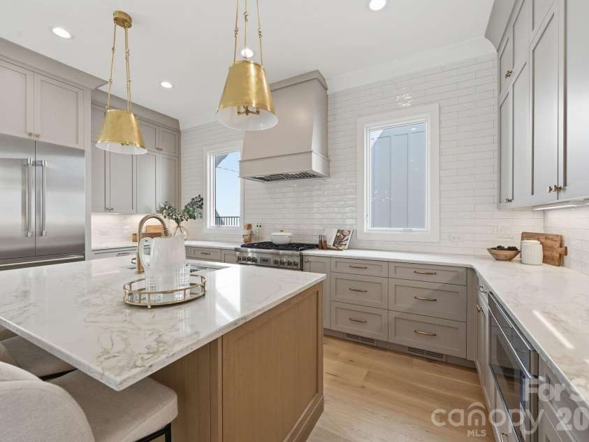 610 Walnut Street, Davidson, NC 28036.  MLS# CAR4146370, YatesRealty ID 7823. 