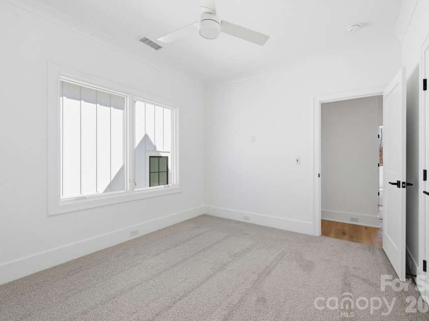 610 Walnut Street, Davidson, NC 28036.  MLS# CAR4146370, YatesRealty ID 7823. 