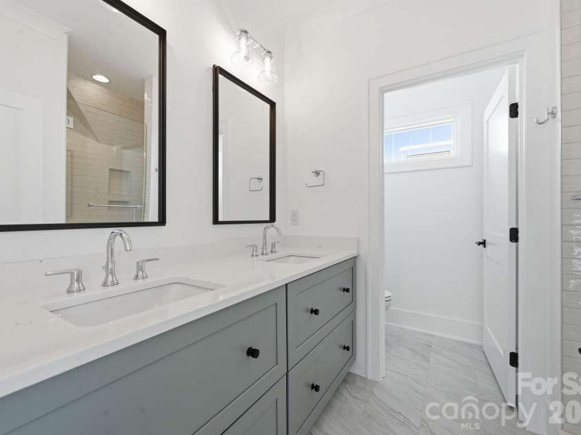 610 Walnut Street, Davidson, NC 28036.  MLS# CAR4146370, YatesRealty ID 7823. 