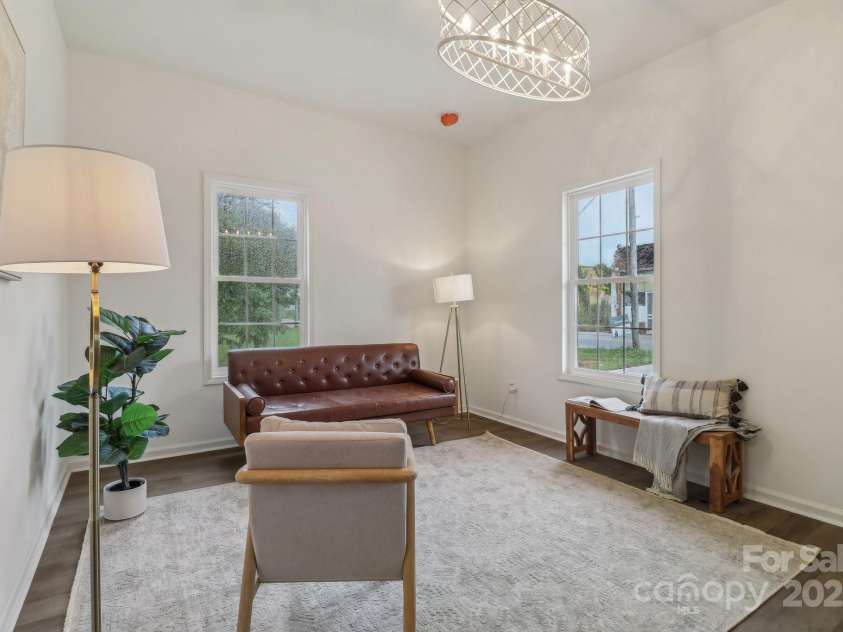 211 Brooklyn Avenue, Lancaster, SC 29720.  MLS# CAR4219170, YatesRealty ID 7824. 