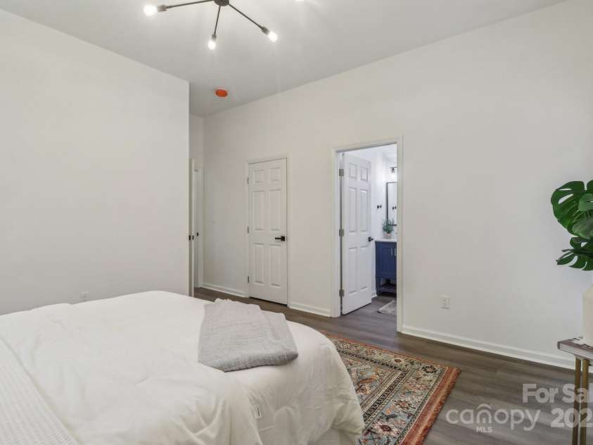 211 Brooklyn Avenue, Lancaster, SC 29720.  MLS# CAR4219170, YatesRealty ID 7824. 