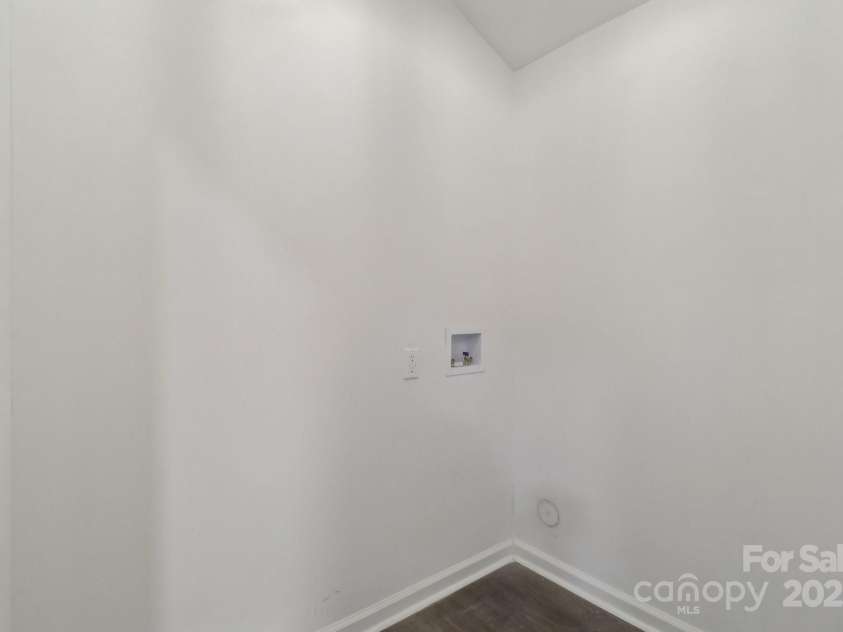 211 Brooklyn Avenue, Lancaster, SC 29720.  MLS# CAR4219170, YatesRealty ID 7824. 