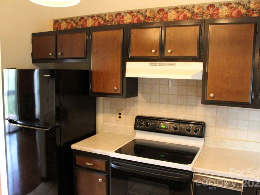 14 Glen Cannon Point, Pisgah Forest, NC 28768.  MLS# CAR4223797, YatesRealty ID 7825. 