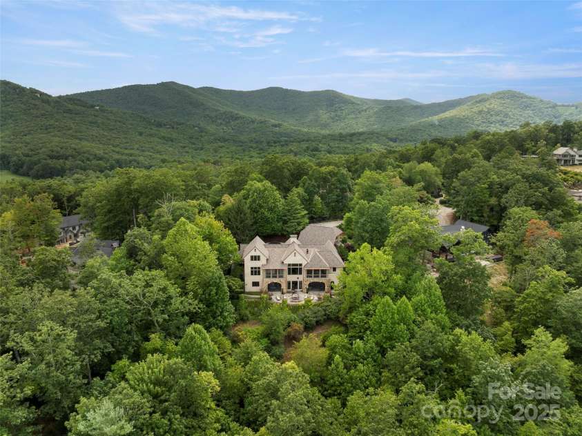 1929 Tree View Trail, Arden, NC 28704.  MLS# CAR4237688, YatesRealty ID 7826. 