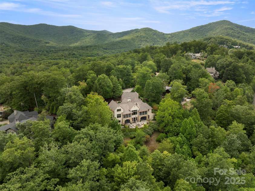 1929 Tree View Trail, Arden, NC 28704.  MLS# CAR4237688, YatesRealty ID 7826. 