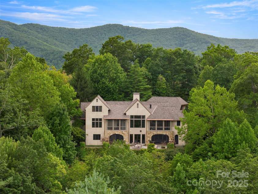 1929 Tree View Trail, Arden, NC 28704.  MLS# CAR4237688, YatesRealty ID 7826. 