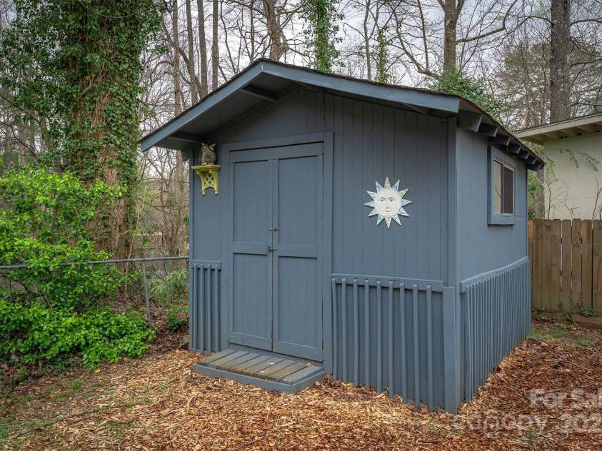 605 Rhododendron Avenue, Black Mountain, NC 28711.  MLS# CAR4242115, YatesRealty ID 7827. Garden Shed