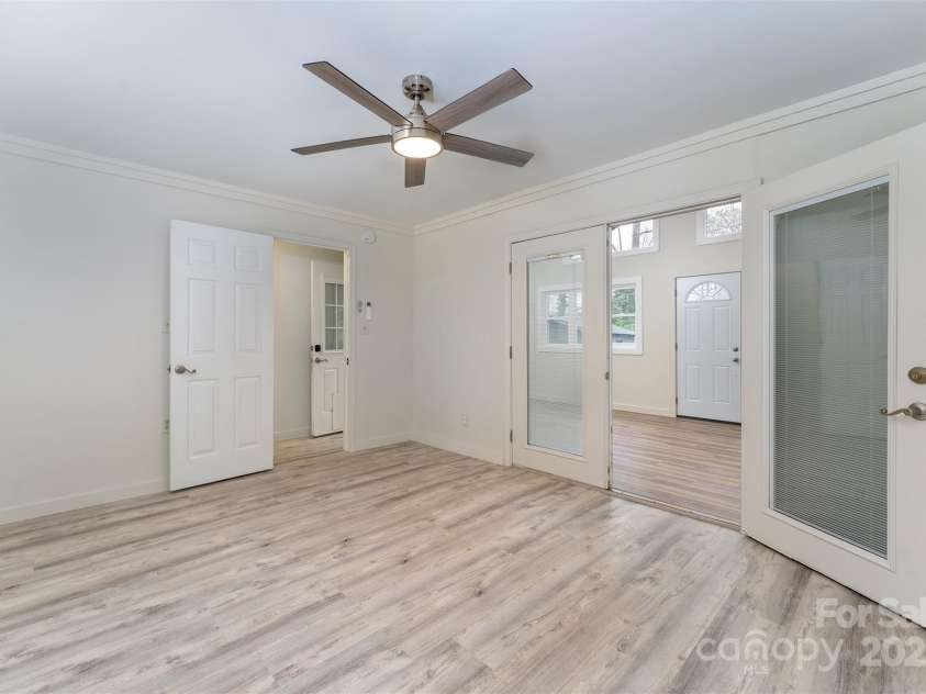 605 Rhododendron Avenue, Black Mountain, NC 28711.  MLS# CAR4242115, YatesRealty ID 7827. Primary Bedroom