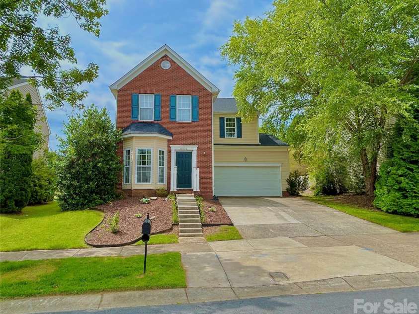 6934 Tanners Creek Drive, Huntersville, NC 28078.  MLS# CAR4303299, YatesRealty ID 7827. 