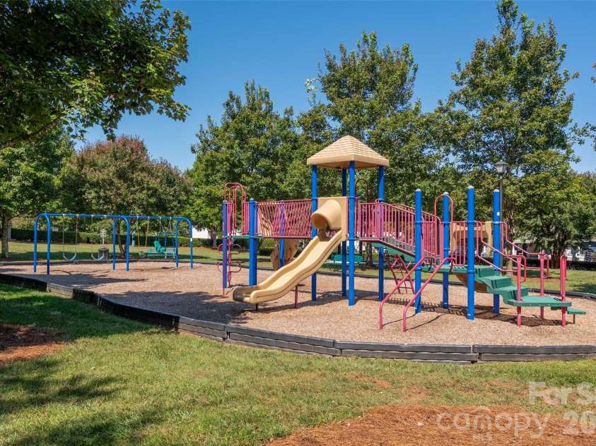 6934 Tanners Creek Drive, Huntersville, NC 28078.  MLS# CAR4303299, YatesRealty ID 7827. Community Playground