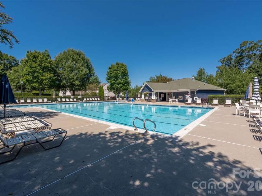 6934 Tanners Creek Drive, Huntersville, NC 28078.  MLS# CAR4303299, YatesRealty ID 7827. Community Pool